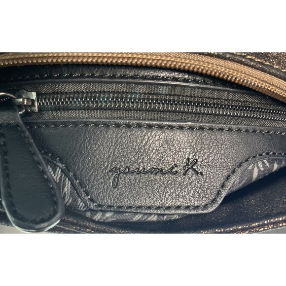 Women’s Youmi K Brown Expandable Crossbody Shoulder Handbag - Picture 7 of 8